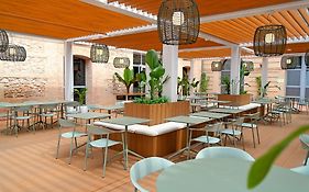 Dwo Valencia by Checkin