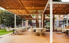 Dwo Valencia by Checkin